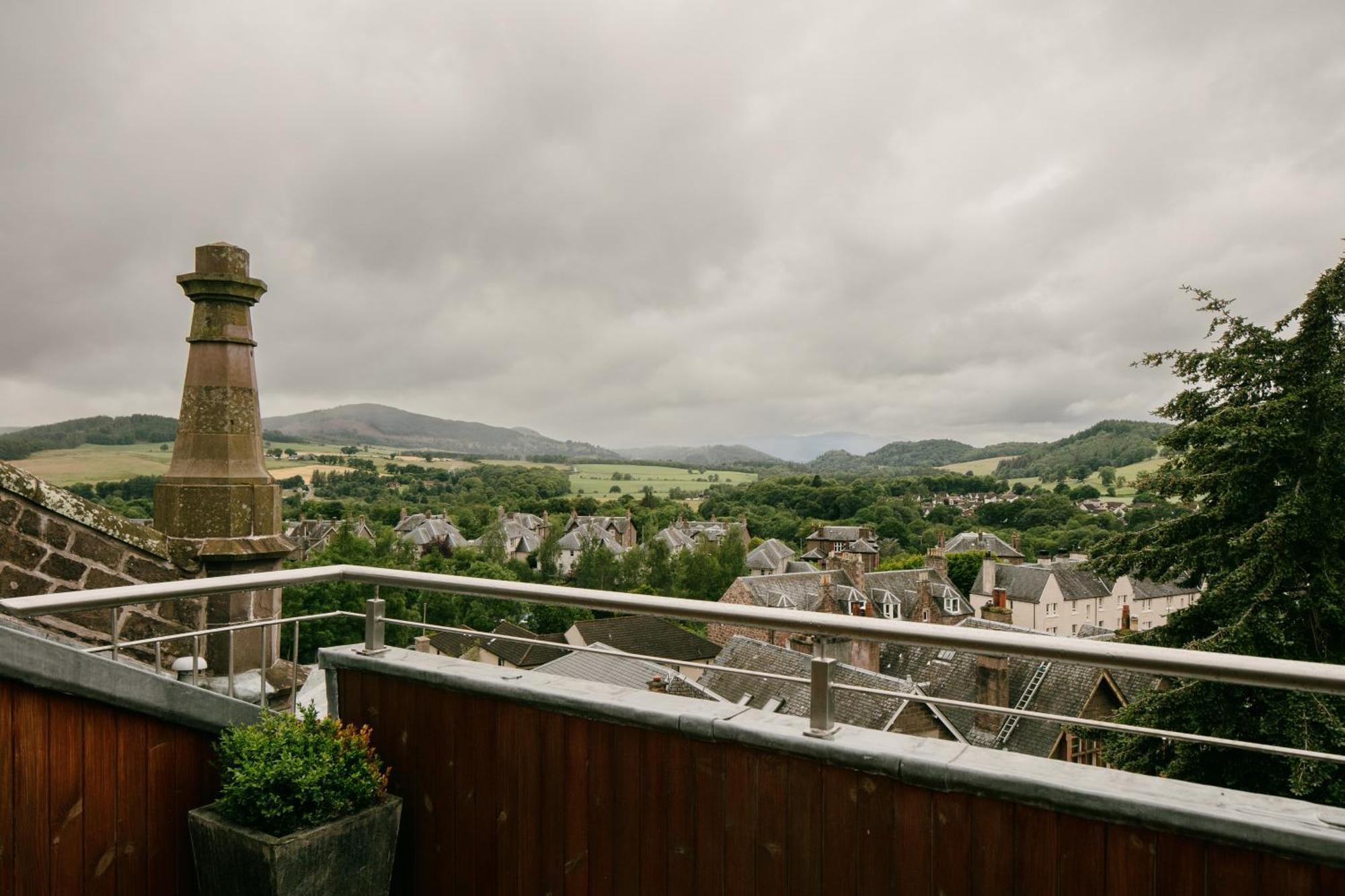 The Church Tower Crieff Exteriér fotografie
